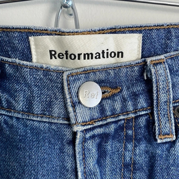 REFORMATION Julia High Cigarette Jean Baltic Wash Size 25 - Picture 2 of 12